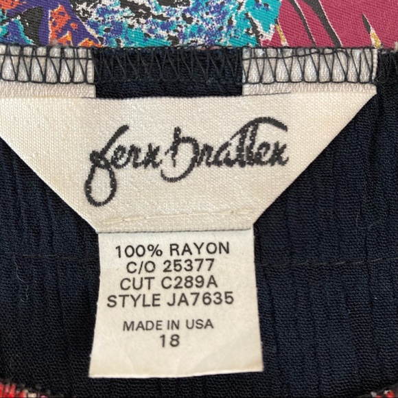 Vintage ‘Art-to-Wear’ Fern Bratten Multicolor Eclectic Pattern Vest Size 18/XL - Picture 7 of 10
